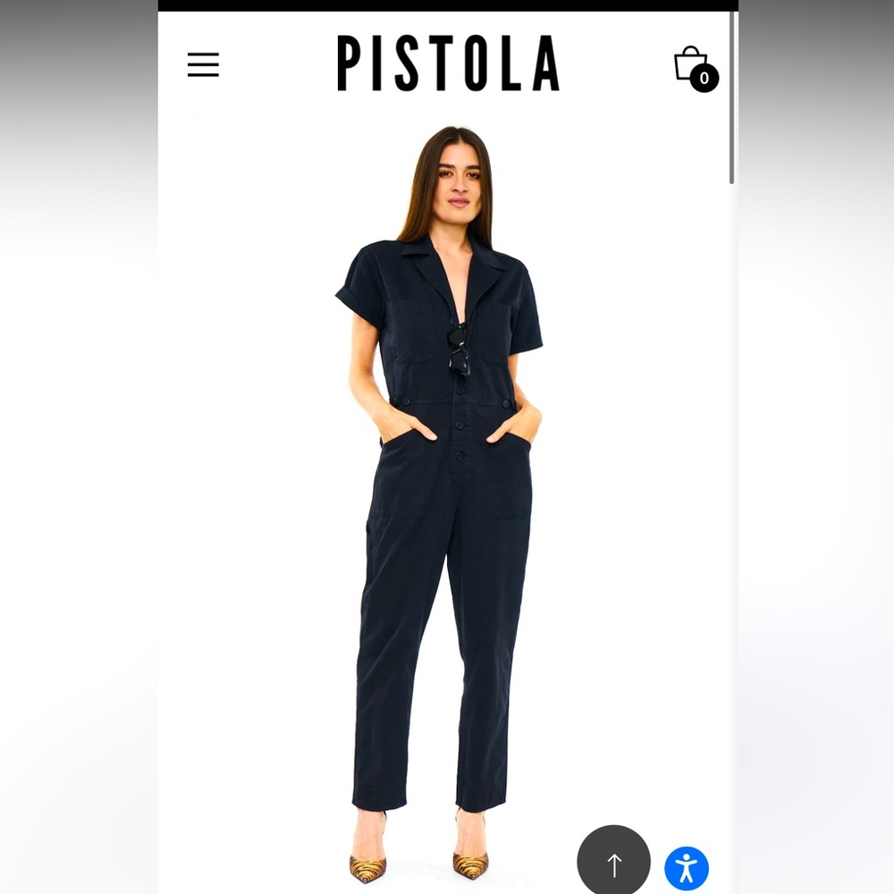 Pistola jumpsuit!